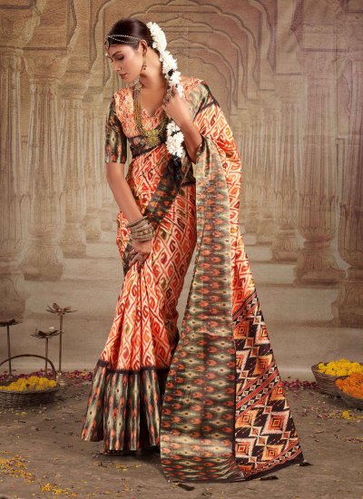 Buy Red Banaras Crepe Silk Saree Online – Gaatakatha