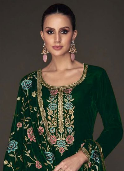 Enthralling Embroidered Green Pakistani Salwar Suit 