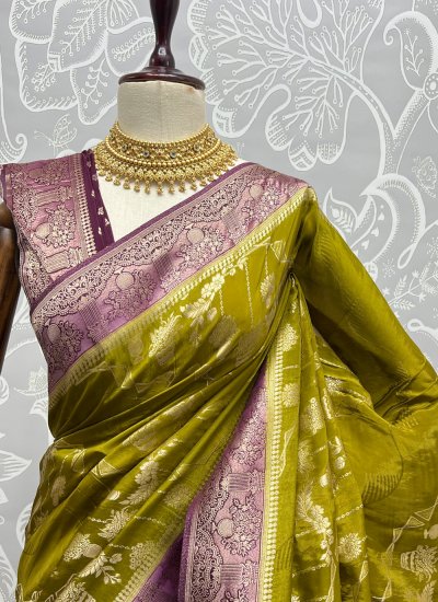 Graceful Weaving Trendy Saree