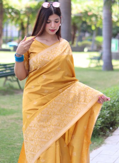 Handloom silk Classic Saree in Mustard