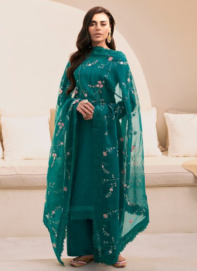 Honourable Silk Wedding Salwar Suit