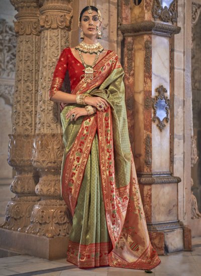 Irresistible Weaving Banarasi Silk Contemporary Style Saree