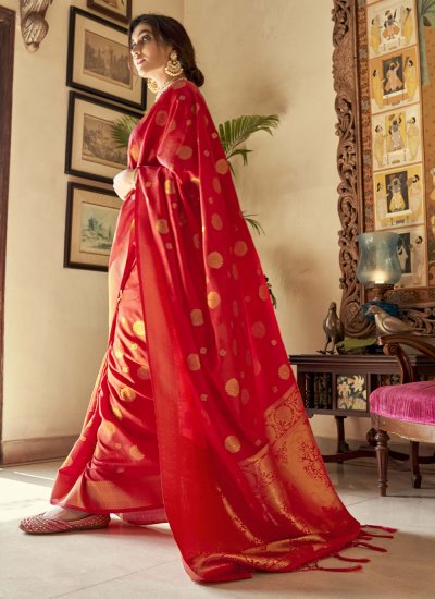 Piquant Handloom silk Red Weaving Classic Saree