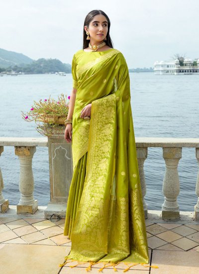 Silk Woven Classic Saree in Green