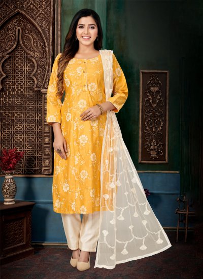 Spectacular Readymade Salwar Suit For Ceremonial