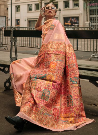 Staggering Handloom silk Weaving Contemporary Saree