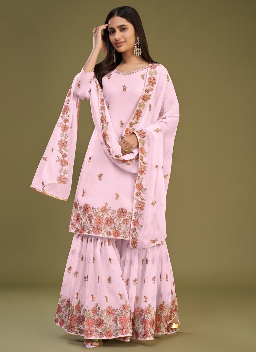 Designer Salwar Suits: A Fusion of Tradition and Modernity