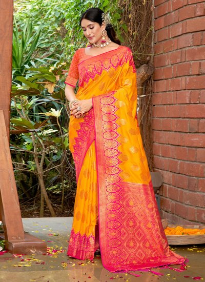 Blissful Banarasi Silk Weaving Traditional Designer Saree