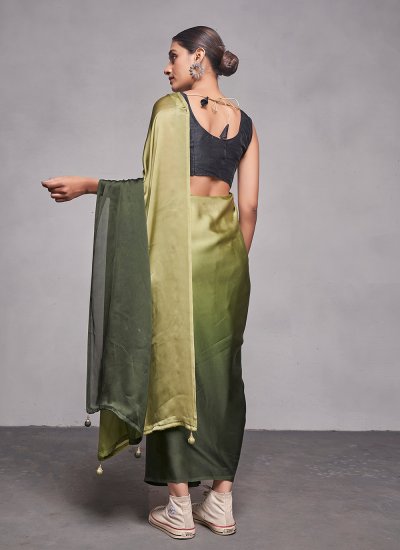 Entrancing Green Plain Classic Designer Saree