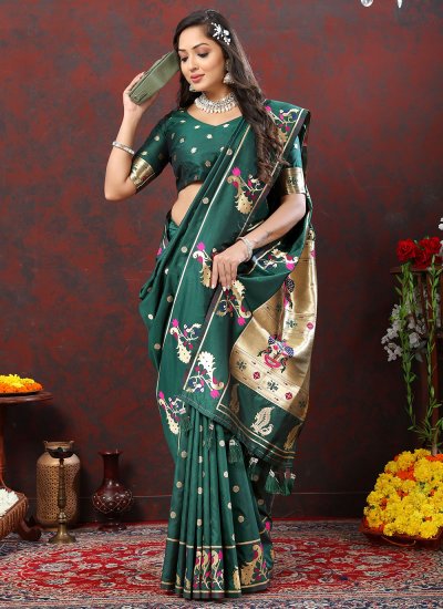Especial Silk Green Trendy Saree