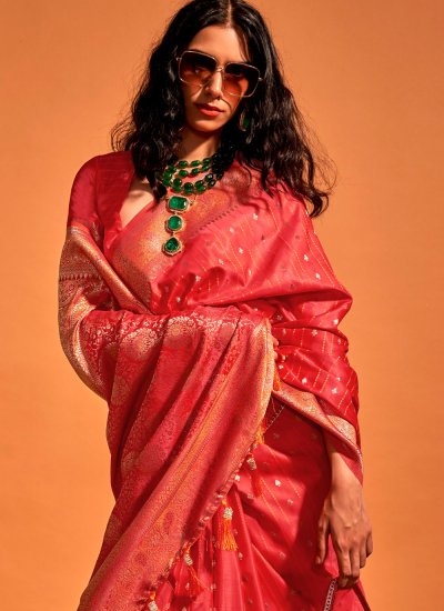 Handloom silk Contemporary Style Saree in Pink