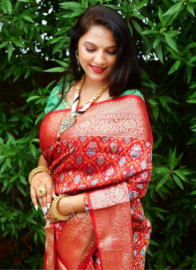 Patola Silk  Weaving Green and Red Silk Saree