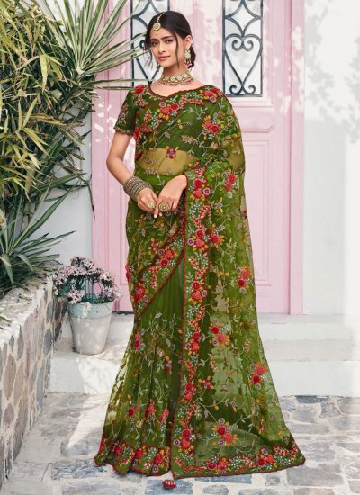 Specialised Contemporary Style Saree For Wedding