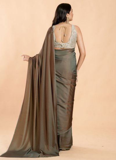 Tantalizing Contemporary Saree For Party