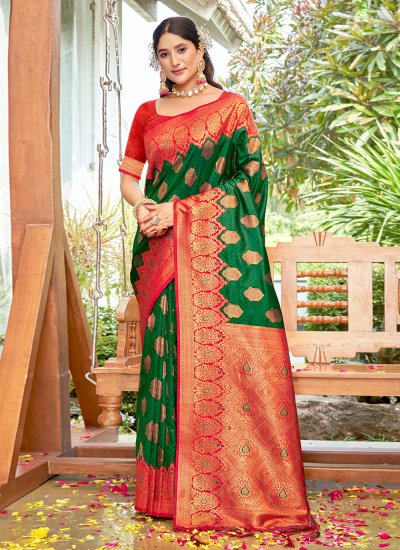 Thrilling Banarasi Silk Weaving Traditional Designer Saree