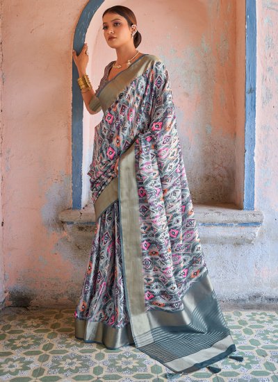 Aesthetic Weaving Classic Saree