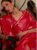 Alluring Weaving Trendy Saree
