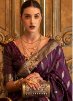 Appealing Handloom silk Weaving Purple Contemporary Style Saree