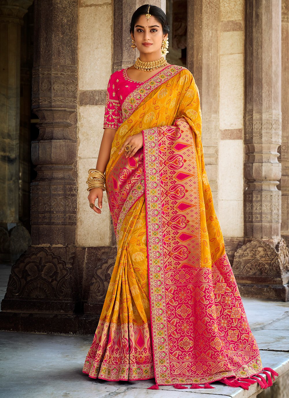 Buy Yellow Sarees for Women by Jkanji Online | Ajio.com