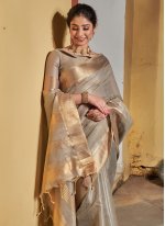 Auspicious Silk Weaving Traditional Saree