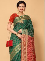 Awesome Printed Silk Blend Casual Saree