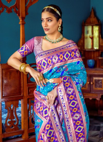 
                            Banarasi Silk Classic Saree in Turquoise