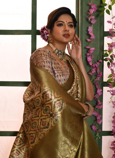 Banarasi Silk Contemporary Style Saree in Sea Green