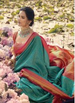 Beautiful Kanjivaram Silk Weaving Classic Saree