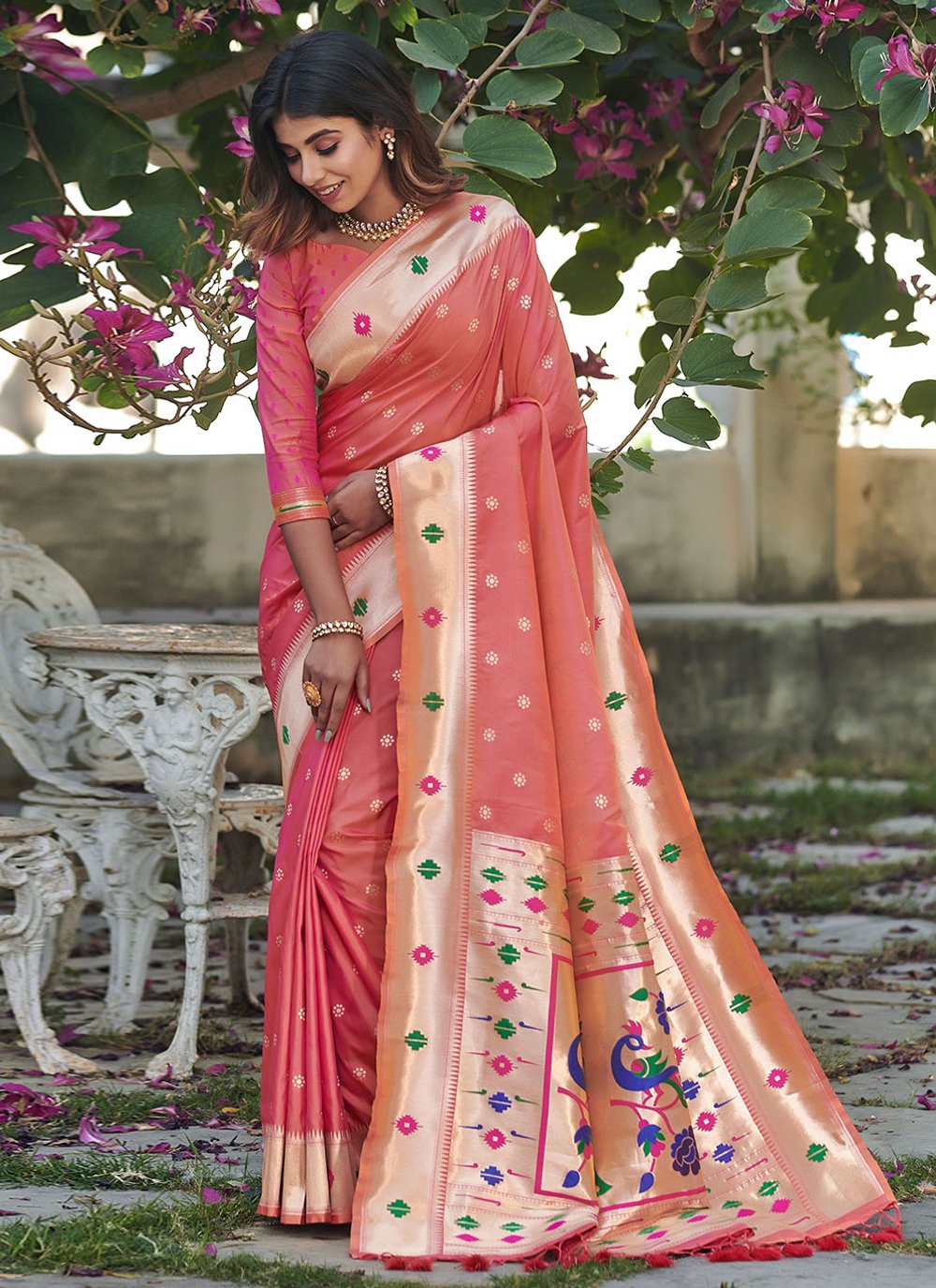 Woven Art Silk Saree in Pink : SSF19368