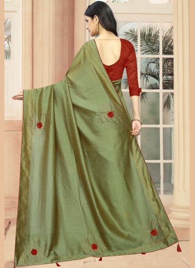 
                            Beckoning Embroidered Classic Saree