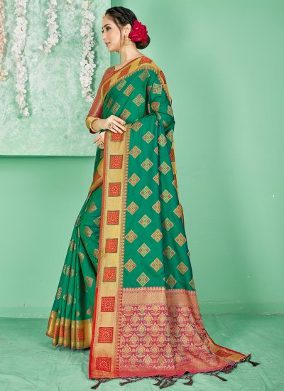Bedazzling Woven Green Art Banarasi Silk Designer Traditional Saree
