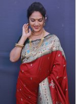 Best Banarasi Silk Red Jacquard Work Classic Saree