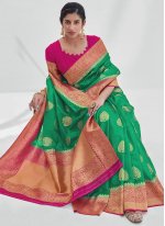 Best Traditional Saree For Party
