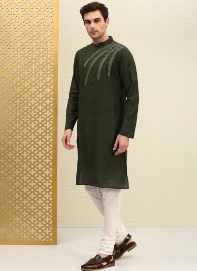 Blended Cotton Green Embroidered Kurta