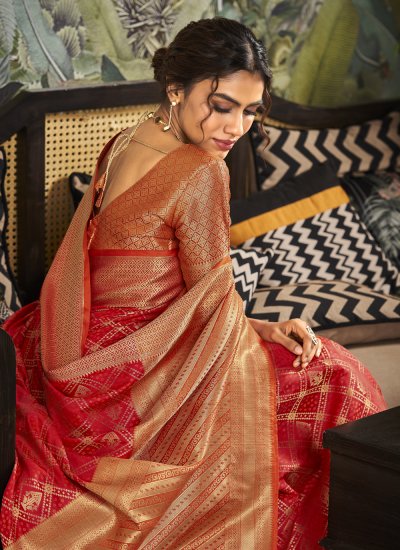 Brilliant Red Weaving Handloom silk Designer Saree