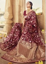 Captivating Magenta Weaving Banarasi Silk Designer Traditional Saree