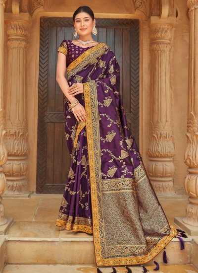 Chic Weaving Banarasi Silk Designer Saree