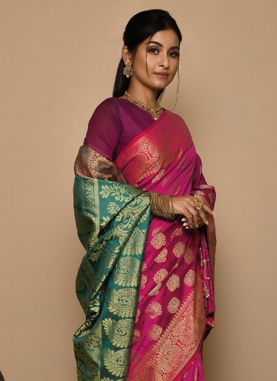 Classic Saree Weaving Kanjivaram Silk in Rani