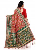 Classic Saree Weaving Patola Silk  in Multi Colour