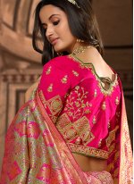 Compelling Weaving Traditional Saree