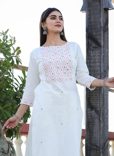 Congenial Embroidered Party Wear Kurti