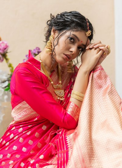Contemporary Saree Woven Banarasi Silk in Pink