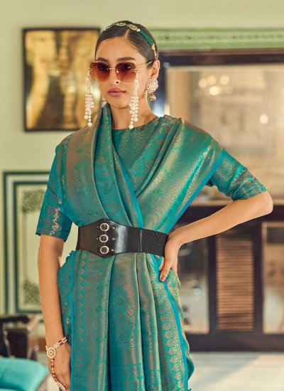 Contemporary Style Saree Weaving Silk in Rama