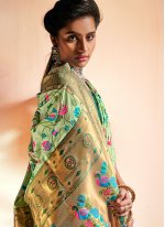 Delightful Weaving Designer Traditional Saree