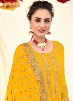 Desirable Yellow Resham Pakistani Salwar Kameez