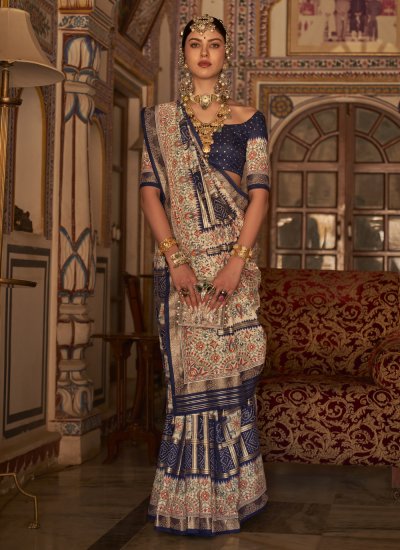 Digital Print Silk Classic Saree in Navy Blue