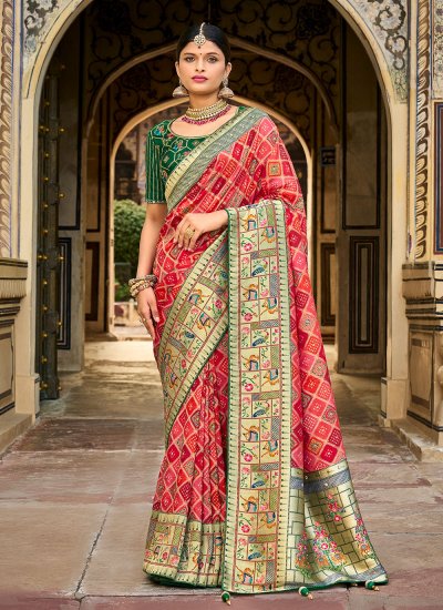 Dignified Classic Saree For Wedding