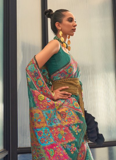 Dignified Handloom silk Weaving Rama Classic Saree
