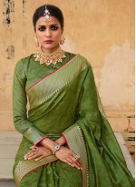 Dignified Woven Traditional Saree