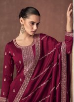 Distinctive Silk Designer Salwar Kameez
